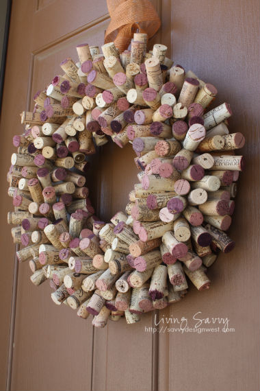 Top 10 Christmas Wreath Ideas - including this cork wreath! kellyelko.com