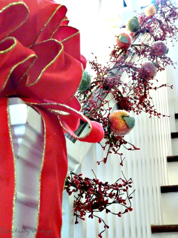Christmas banister decorations with sugared fruit - get this look kellyelko.com
