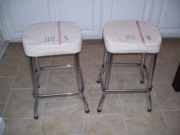 DIY slipcovered stools - love the grain sack stripe