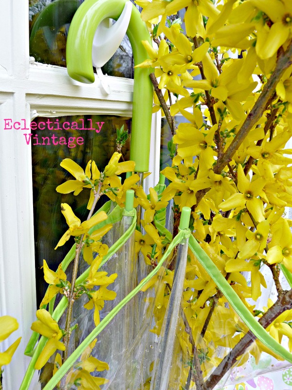 Singing in the Rain Spring Door Wreath kellyelko.com