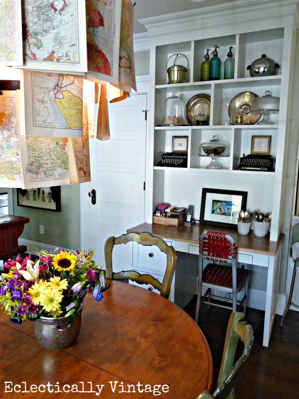 Gorgeous kitchen nook with warm colors and great layout kellyelko.com