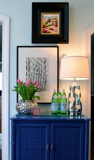 Gorgeous home tour - including this vintage bar!  kellyelko.com