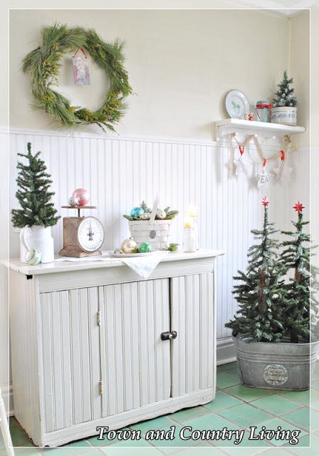 Christmas in the Kitchen - part of a beautiful house tour