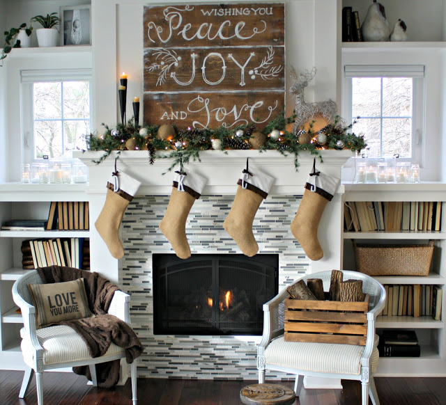 #Christmas House Tours -tons of great DIY ideas like Christmas #mantel!  kellyelko.com