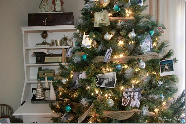 Family Picture Christmas Tree - part of a Christmas house tour