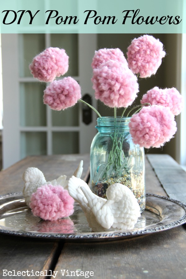 DIY pom poms flowers - with a fork!  kellyelko.com