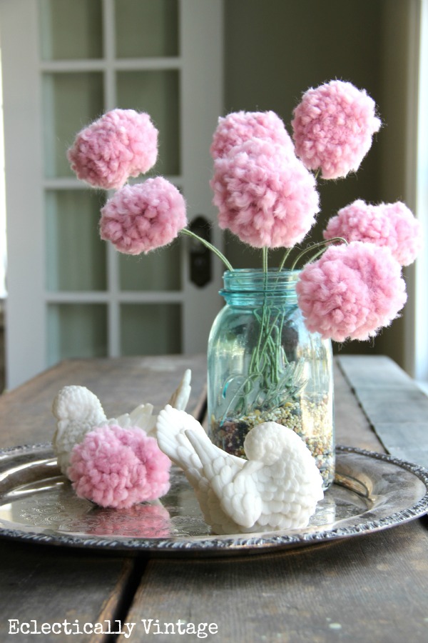 DIY pom pom flowers - with a fork!  kellyelko.com