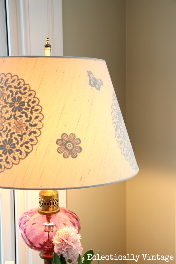 DIY Gilded Reverse Stencil Lampshade - positively glowing!  kellyelko.com