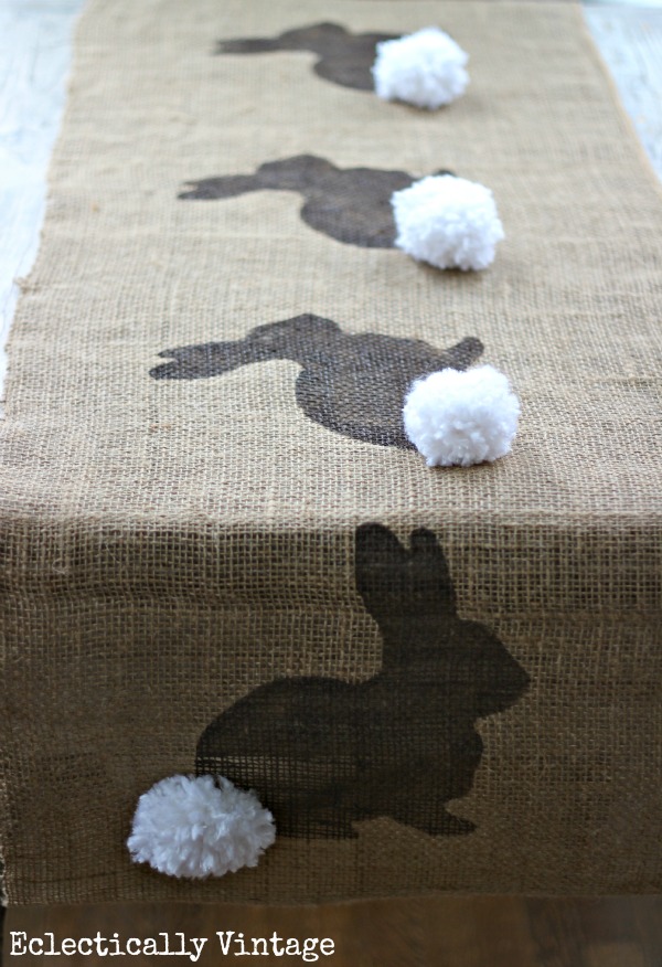 See how to make this burlap bunny table runner - a fun Easter craft! kellyelko.com