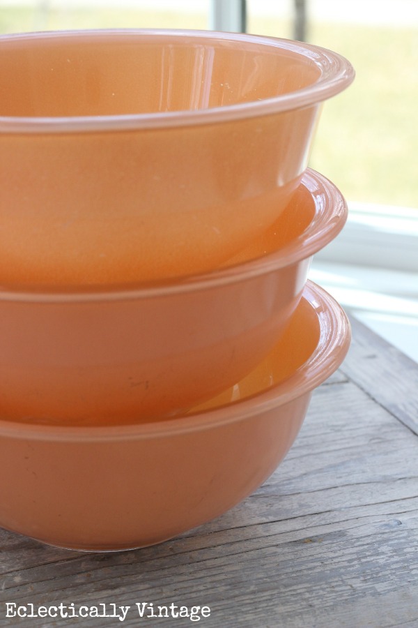 Eclectically Vintage Pyrex peach mixing bowls thrift