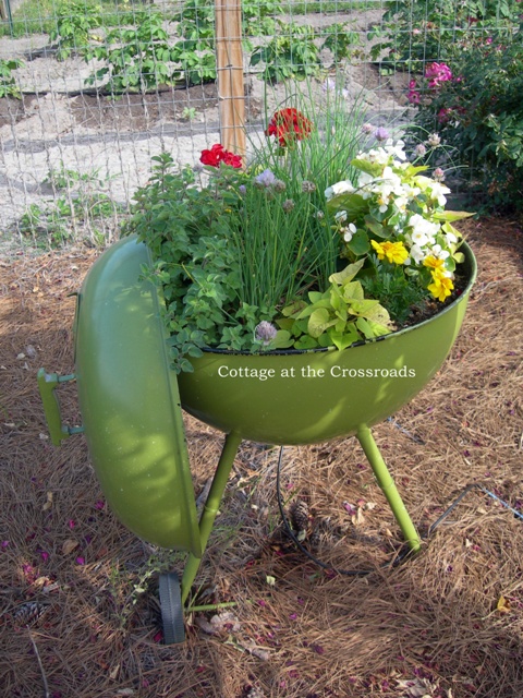 12 Unique Planters - think outside the pot! kellyelko.com