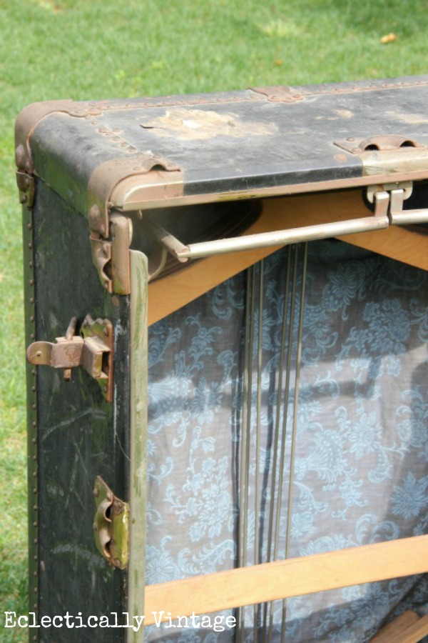 Vintage Steamer Trunk - one of the many fabulous thrift shop finds from kellyelko.com