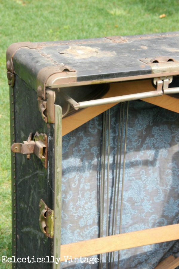 I Scored - Vintage Steamer Trunk and the Glory Days of Travel