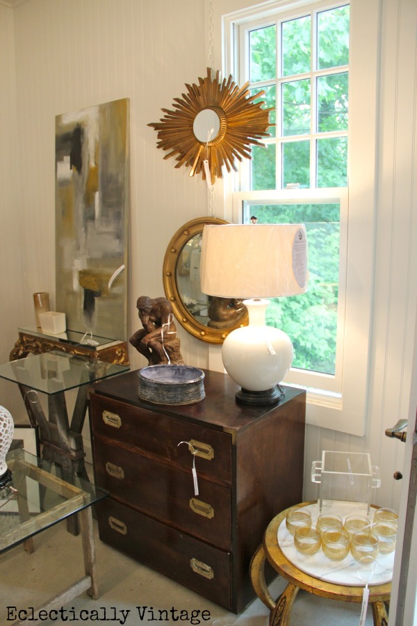 See how to throw a chic garage sale - tons of pics from farmhouse to mid century modern!  kellyelko.com