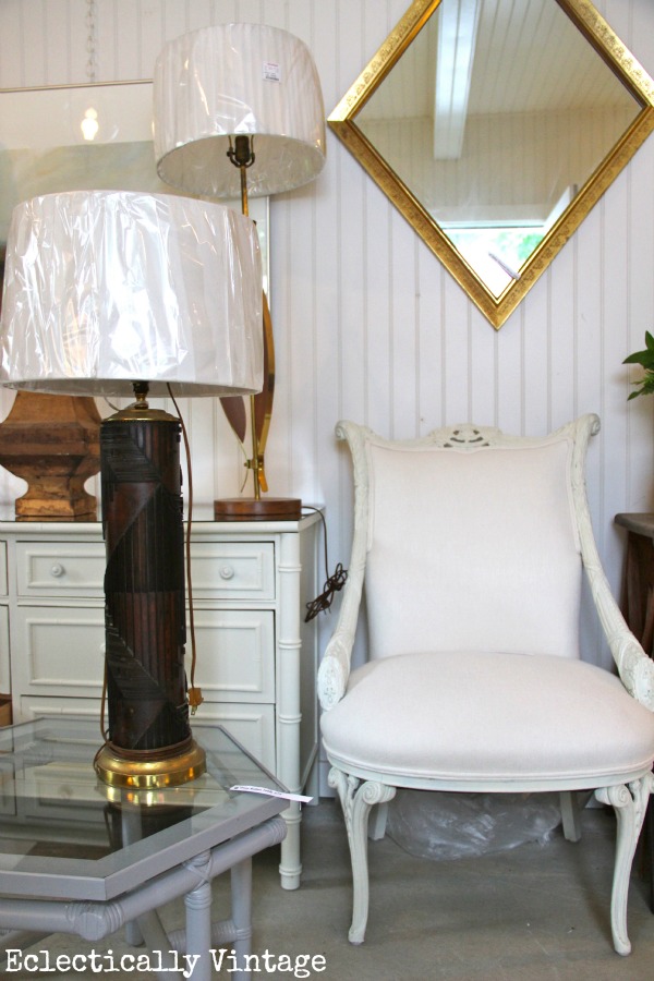 See how to throw a chic garage sale - tons of pics from farmhouse to mid century modern!  kellyelko.com