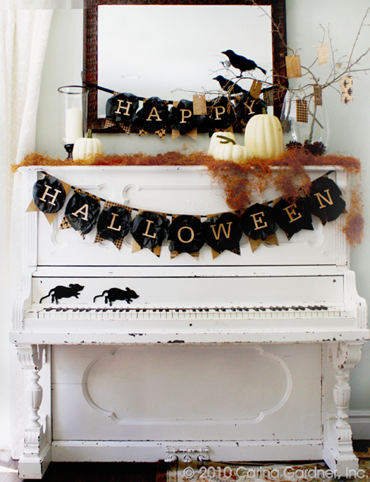 Top 10 Halloween Mantel Ideas - I love every single one!  kellyelko.com