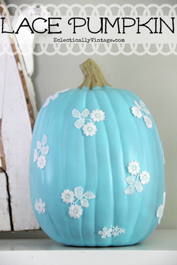 10 Off the Vine Pumpkin Crafts - including this lace pumpkin!  kellyelko.com