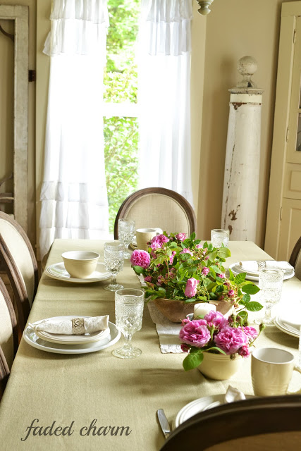 Cottage dining room - take the house tour