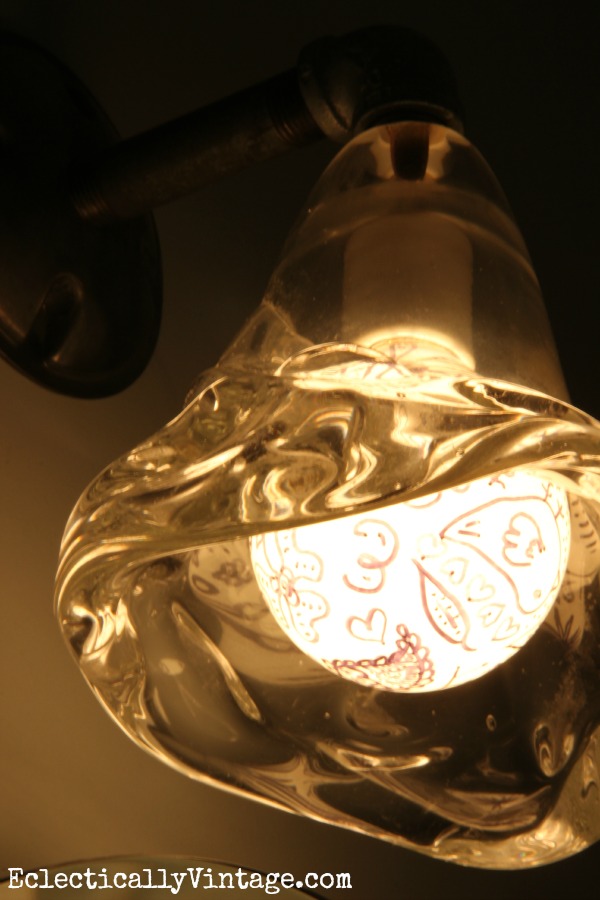 Doodle Lightbulb at Night - make your own for a cool look! kellyelko.com