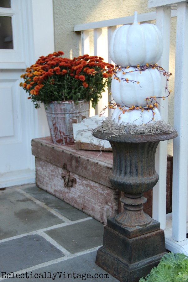 #Fall Porch filled with great ideas like this pumpkin topiary kellyelko.com