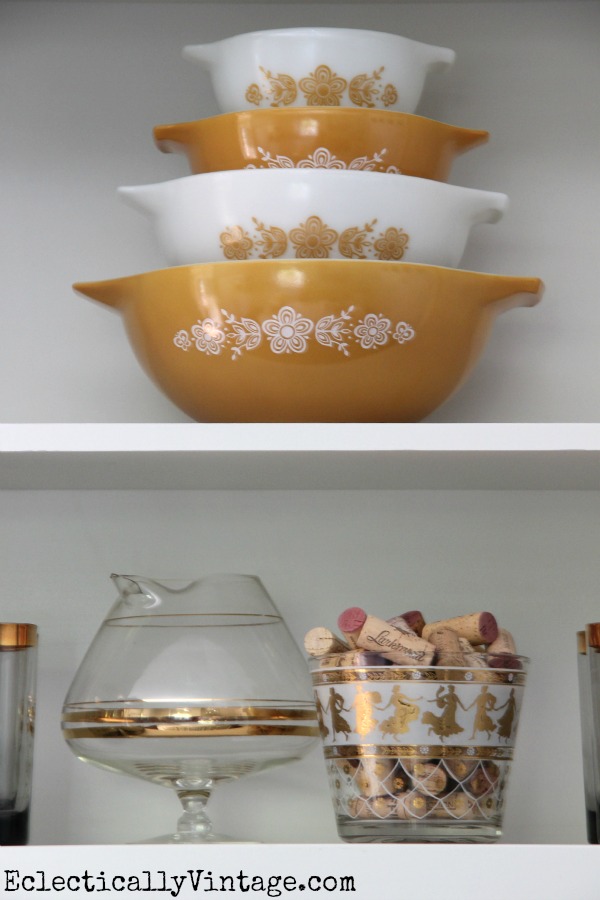 Vintage Pyrex - love the color.  kellyelko.com