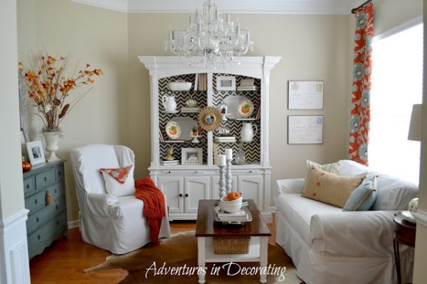 Southern Home Tour - get some great ideas from one of the unique decorating blogs