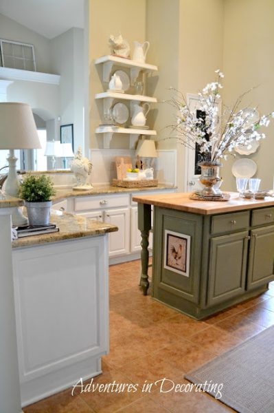 Southern Home Tour - get some great ideas from one of the unique decorating blogs