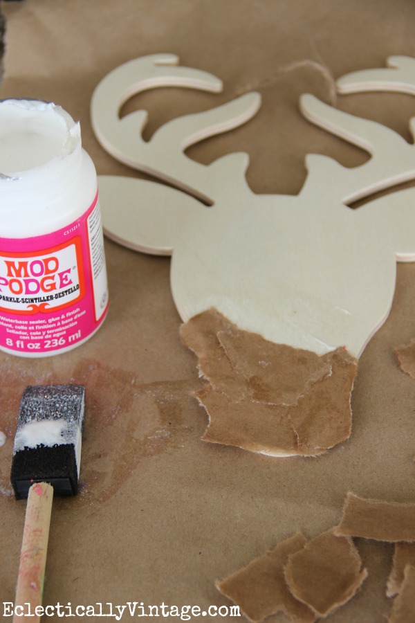 Make your own sparkly reindeer craft #ModPodgeHoliday kellyelko.com