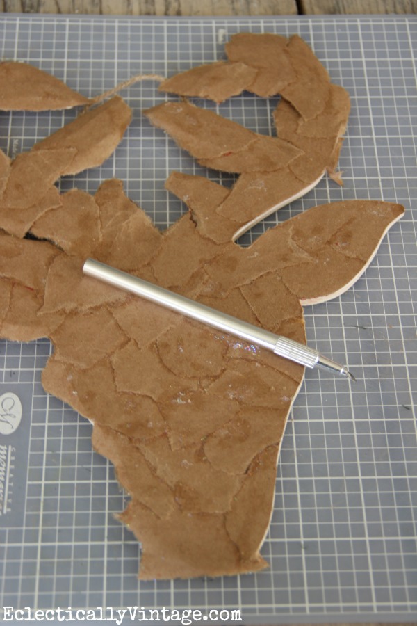 Click to see the finished reindeer silhouette - it's so cute!  kellyelko.com