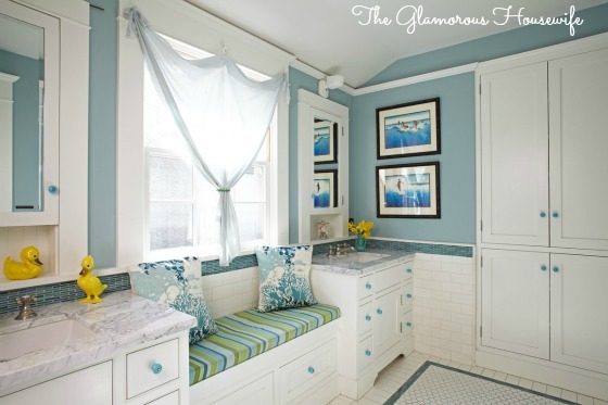 Kids bathroom in blues and greens featured at kellyelko.com