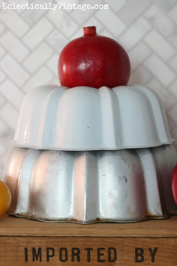 Bundt pan Christmas tree!  kellyelko.com