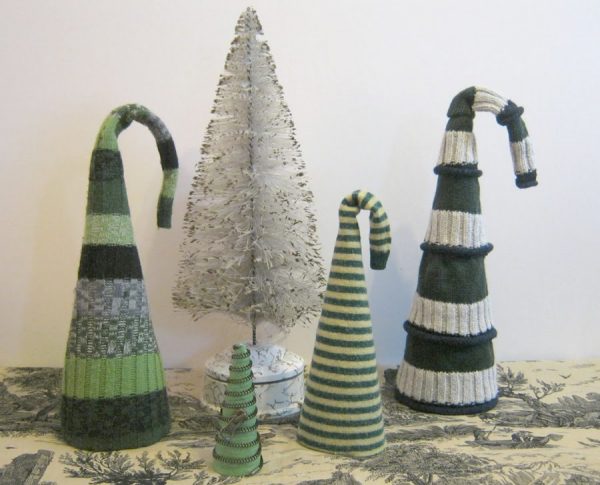 Love these recycled sweater Christmas trees