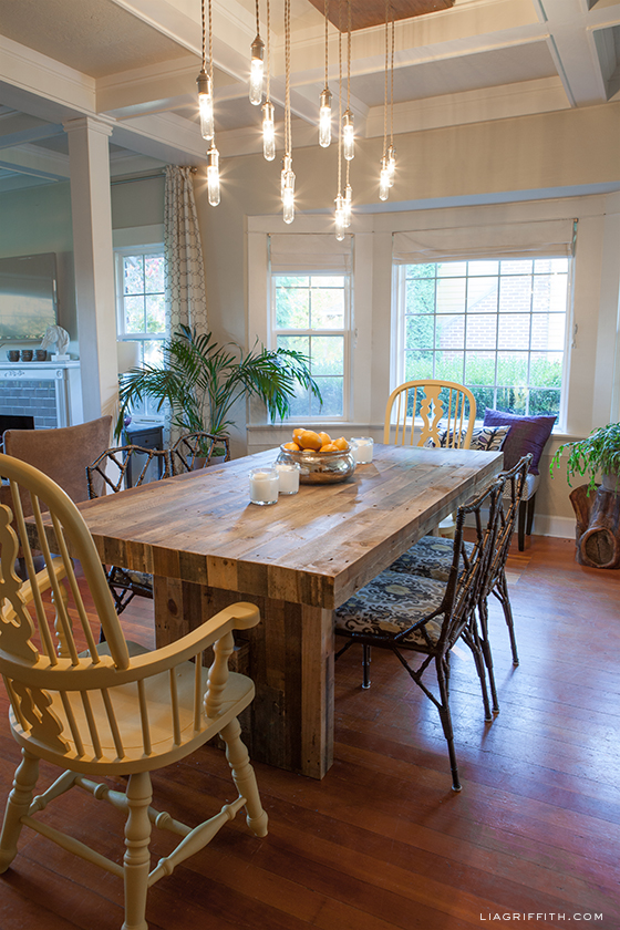 Eclectic dining room - love the mismatched furniture