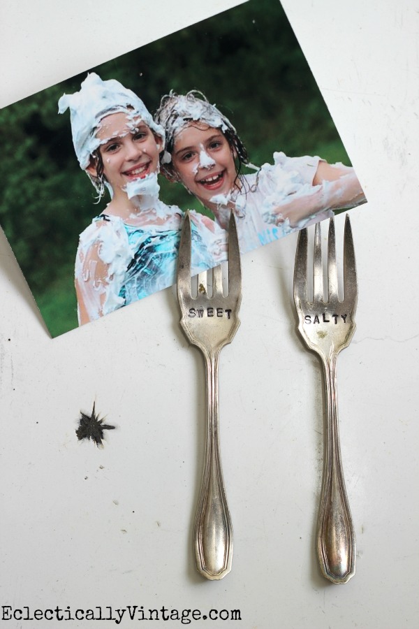 How to make Stamped Forks Photo Holders - perfect for the fridge! kellyelko.com