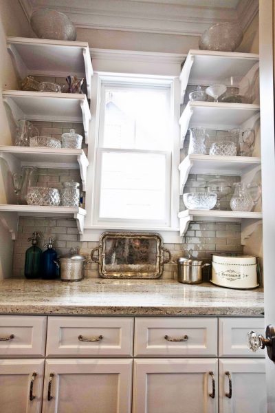 Butlers pantry - perfect for displaying your favorite pieces