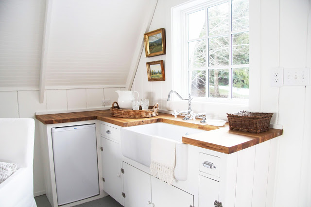 Beautiful farmhouse kitchen kellyelko.com