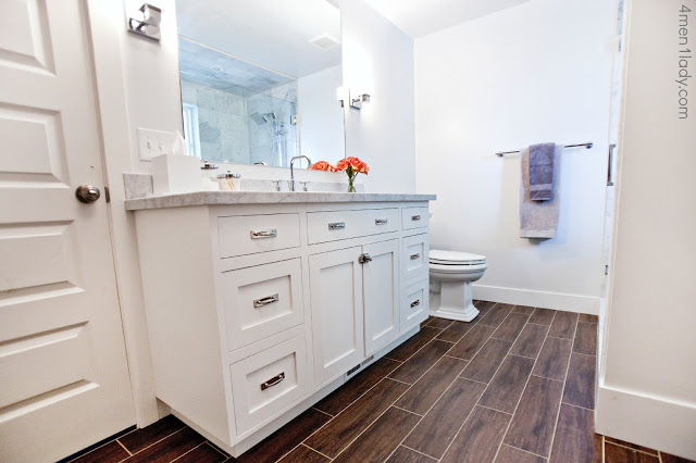 Beautiful bathroom/closet combo 