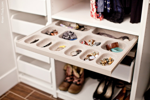 Smart jewelry storage solution