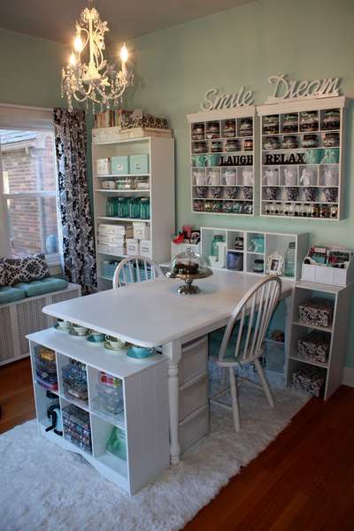 Love this craft room and storage - one of 10 creative craft rooms 