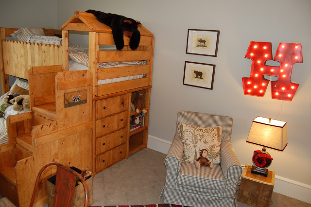 What a fun rustic bunk bed! kellyelko.com