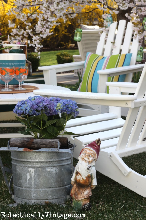 Recycled plastic outdoor furniture - stylish and durable! kellyelko.com