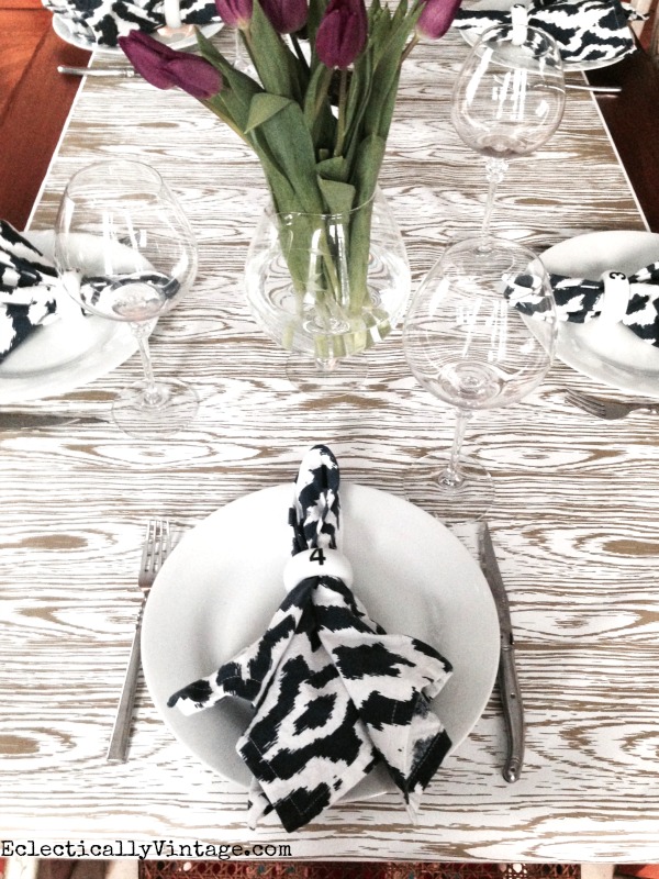 Table Runner Ideas - quick & easy way to get a unique look for your table for next to nothing! kellyelko.com