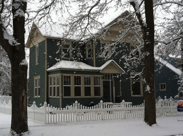 Antique home renovation for less than $10,000! kellyelko.com
