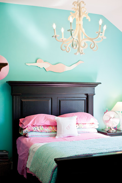 Aqua and pink girls bedroom kellyelko.com