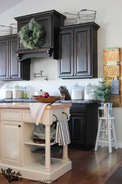 Farmhouse kitchen - love the two tone cabinets kellyelko.com