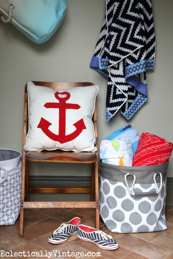 Cute summer accessories - perfect for storing all those beach towels! kellyelko.com