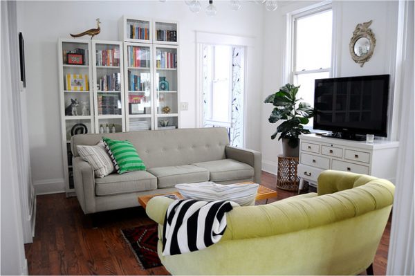 Love this living room and the mismatched sofas kellyelko.com