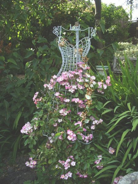 Dress form trellis - one of 10 unique trellises kellyelko.com