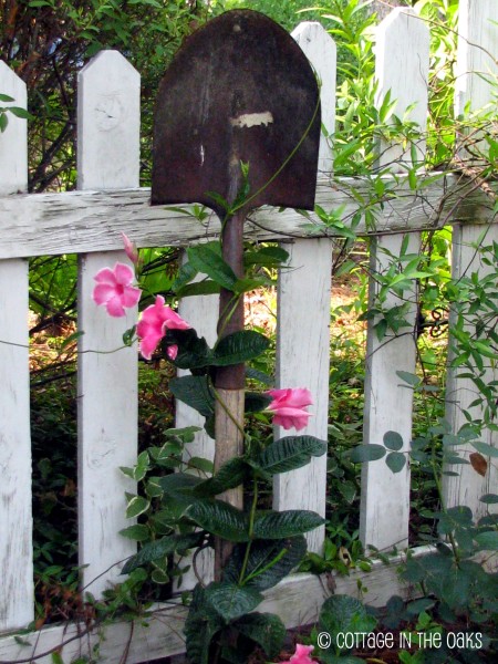 Shovel trellis - one of 10 unique trellises kellyelko.com