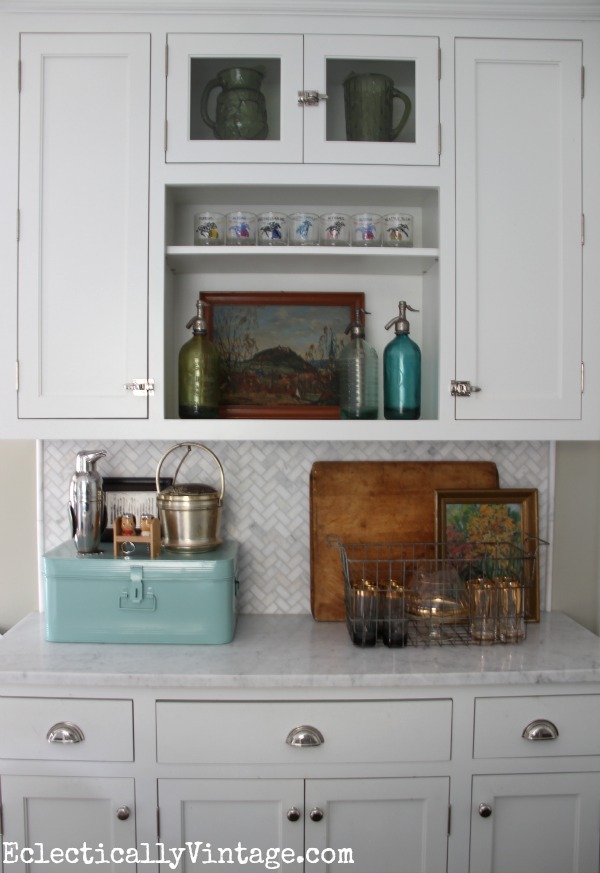 Fun kitchen display for fall kellyelko.com #EclecticallyFall